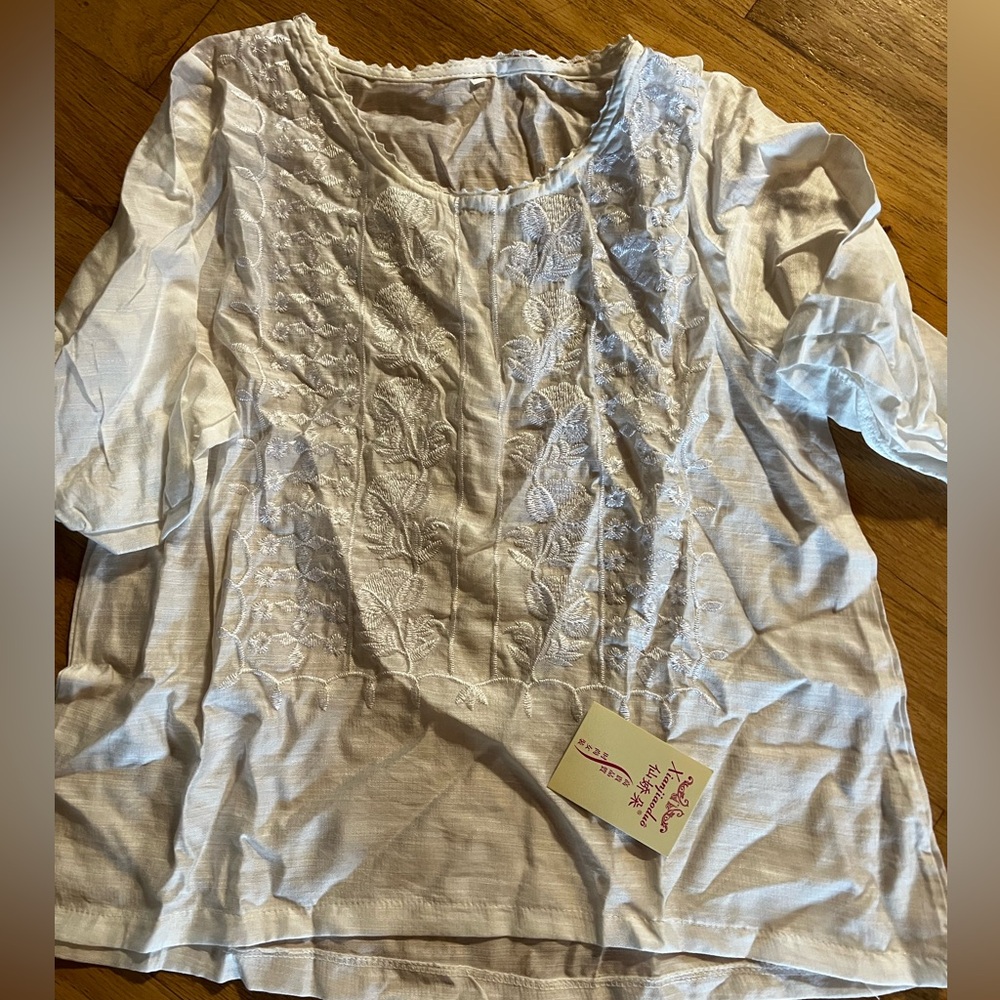 Elegant Silver Embroidered Fabric - Picture 2 of 2